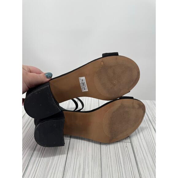 Torrid Women’s 9W Black Faux Suede Block 2" Heel Sandals Open Toe Ankle Strap - Picture 8 of 8